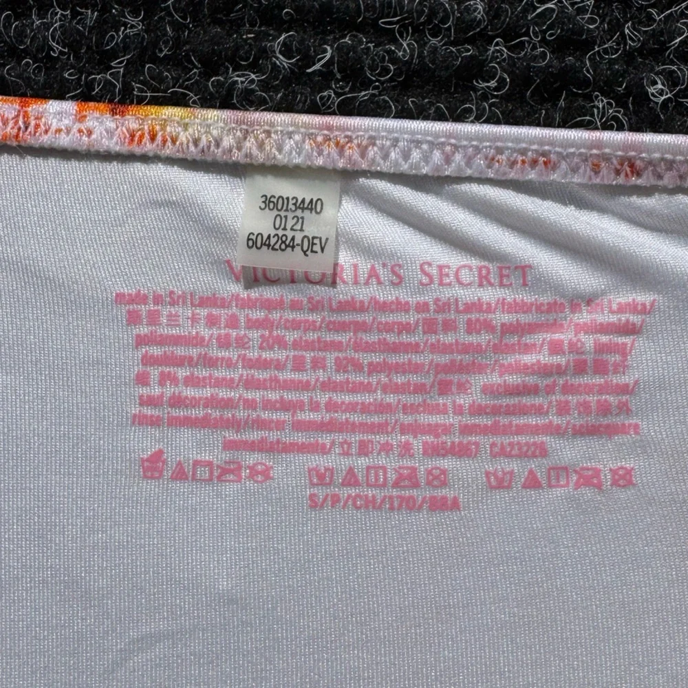 VS tie dye bikini bottom - Picture 2 of 6